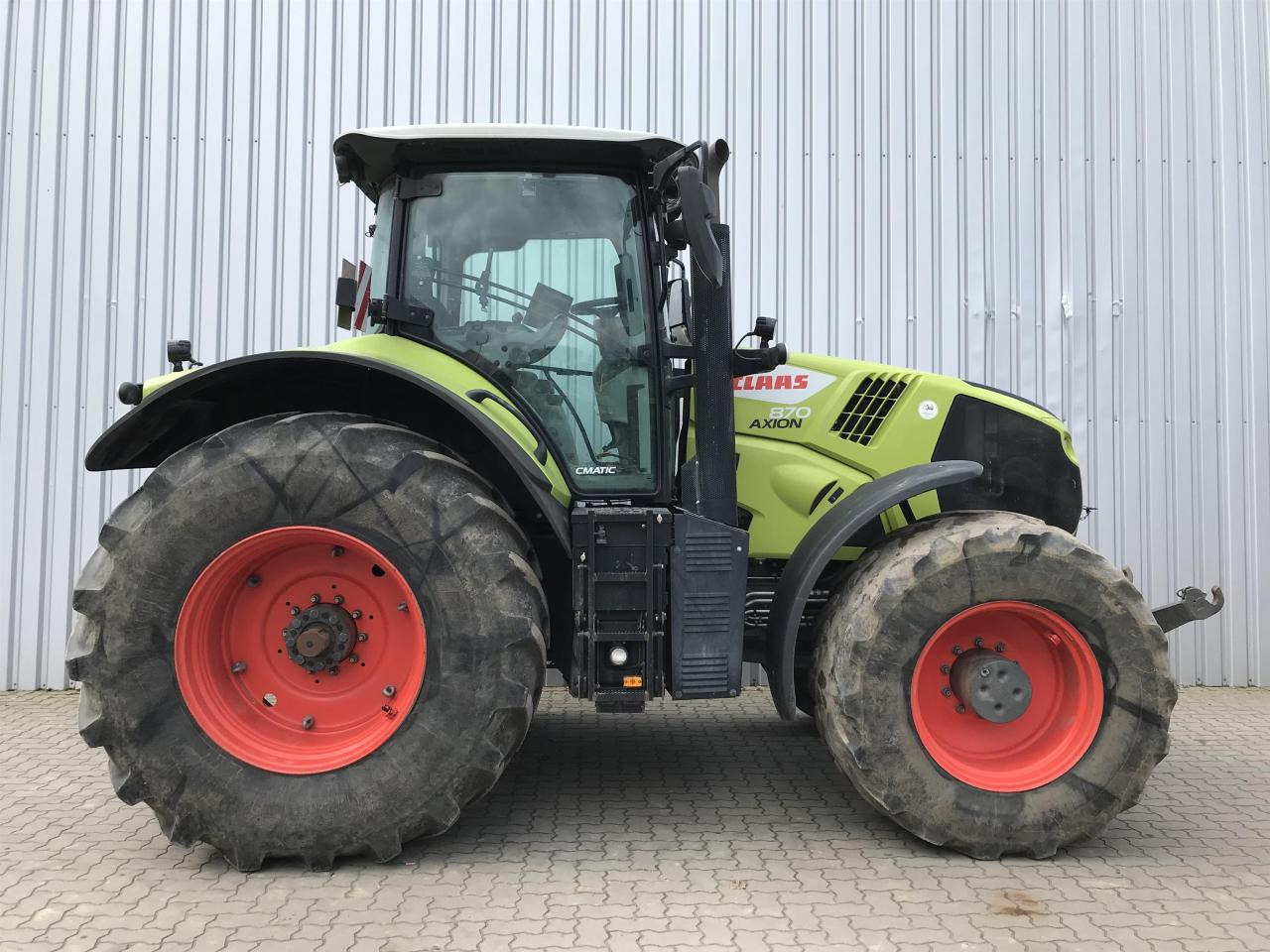 CLAAS Axion 870 - Traktor: obrázok 2 CLAAS Axion 870 - Traktor: obrázok 2