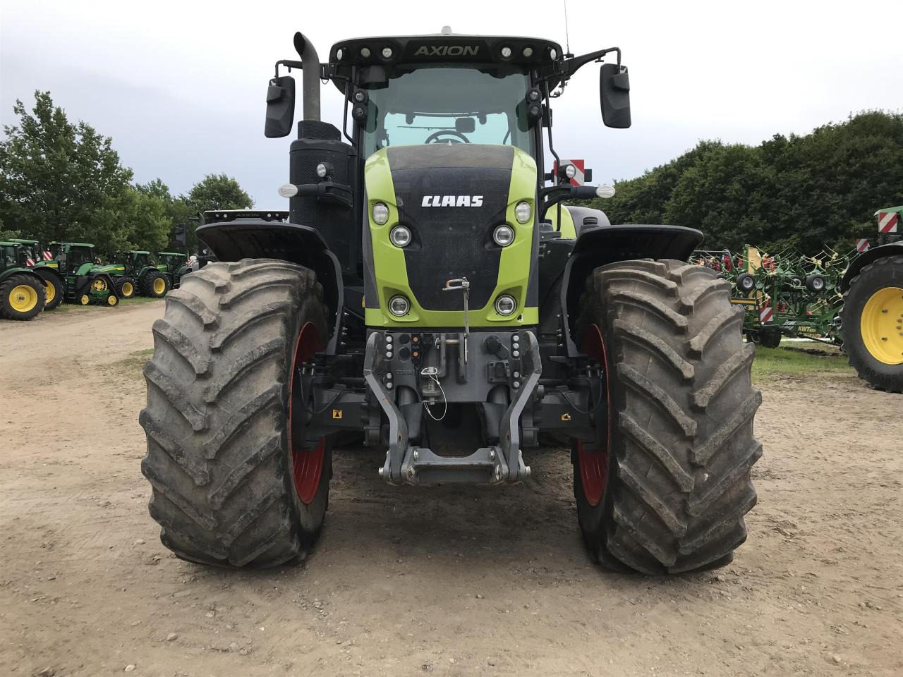 CLAAS Axion 950 - Traktor: obrázok 3 CLAAS Axion 950 - Traktor: obrázok 3