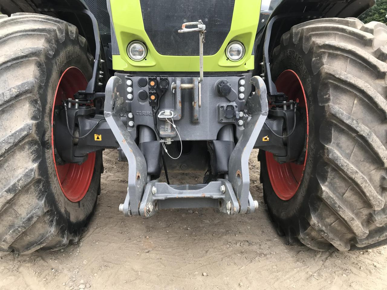 CLAAS Axion 950 - Traktor: obrázok 4 CLAAS Axion 950 - Traktor: obrázok 4