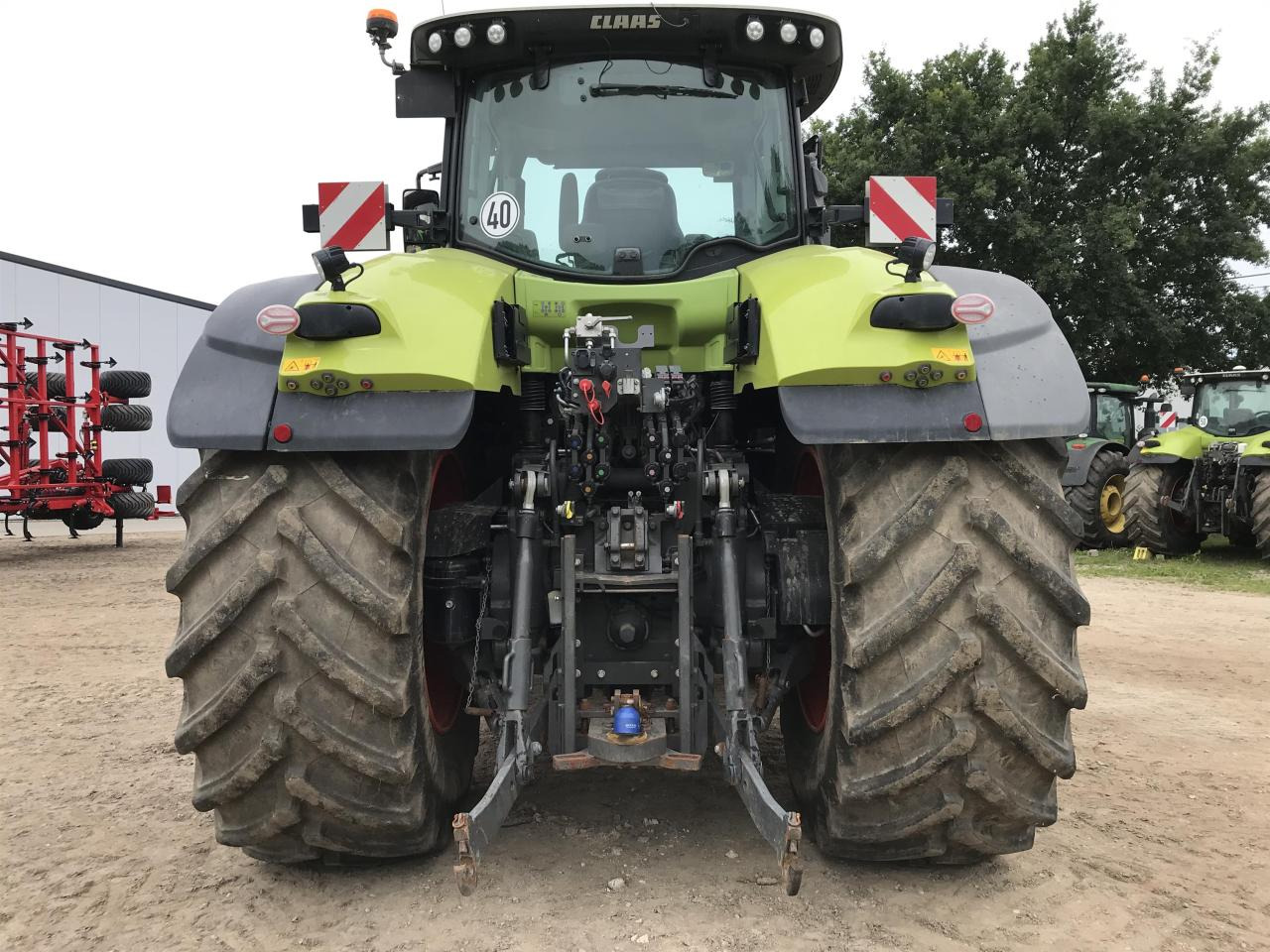 CLAAS Axion 950 - Traktor: obrázok 5 CLAAS Axion 950 - Traktor: obrázok 5