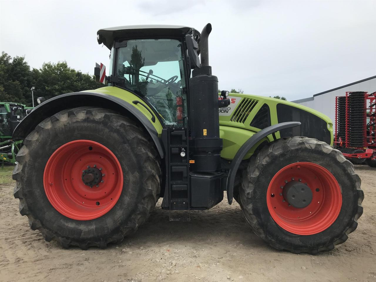 CLAAS Axion 950 - Traktor: obrázok 2 CLAAS Axion 950 - Traktor: obrázok 2