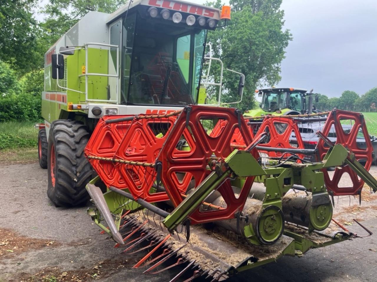 CLAAS Dominator 218 Mega - Obilný kombajn: obrázok 2 CLAAS Dominator 218 Mega - Obilný kombajn: obrázok 2