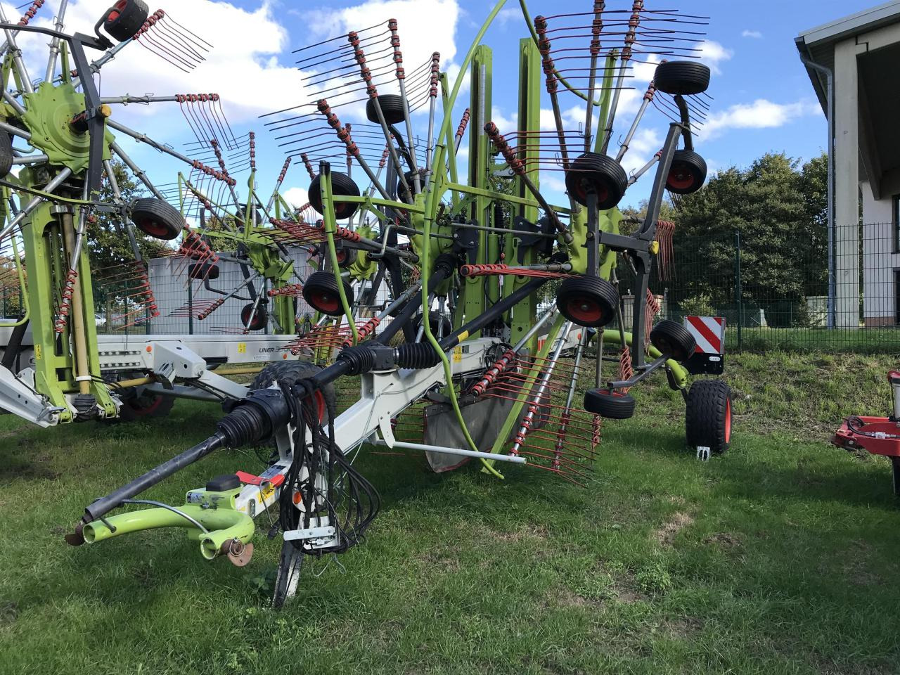 CLAAS Liner 2900 - Obracač sena: obrázok 2 CLAAS Liner 2900 - Obracač sena: obrázok 2