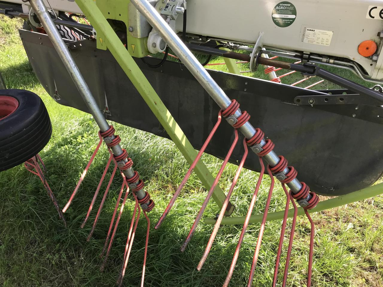 CLAAS Liner 2900 - Obracač sena: obrázok 4 CLAAS Liner 2900 - Obracač sena: obrázok 4