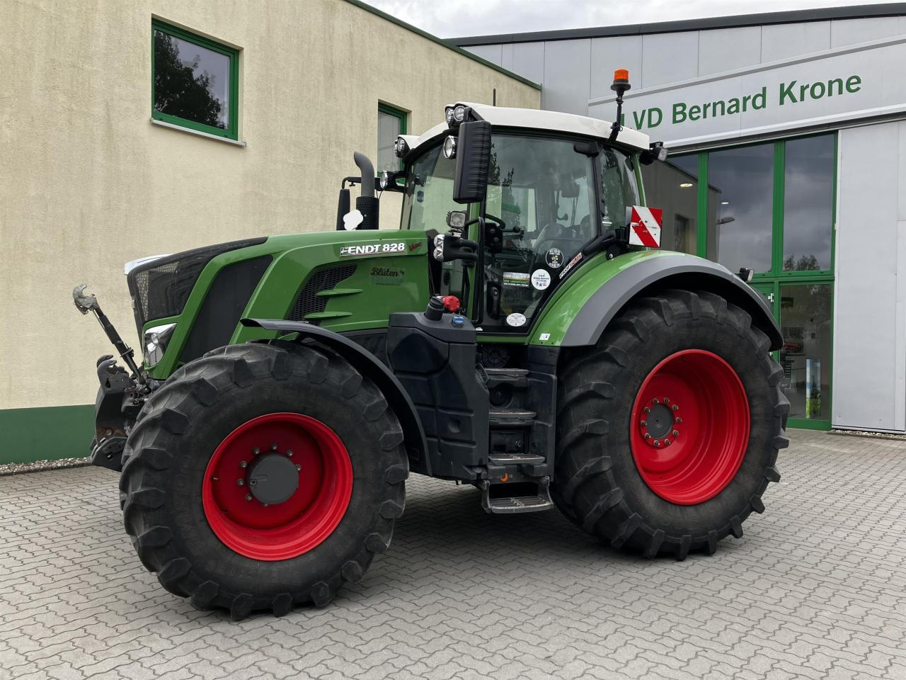 Fendt 828 Vario Profi Plus - Traktor: obrázok 1 Fendt 828 Vario Profi Plus - Traktor: obrázok 1