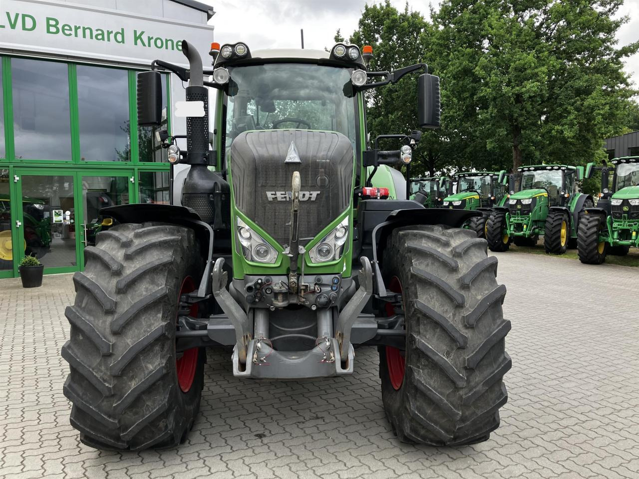 Fendt 828 Vario Profi Plus - Traktor: obrázok 3 Fendt 828 Vario Profi Plus - Traktor: obrázok 3