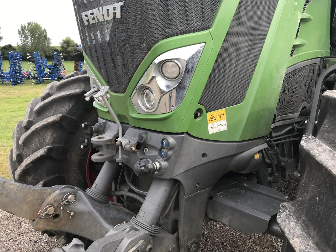 Fendt 828 Vario Profi Plus - Traktor: obrázok 5 Fendt 828 Vario Profi Plus - Traktor: obrázok 5