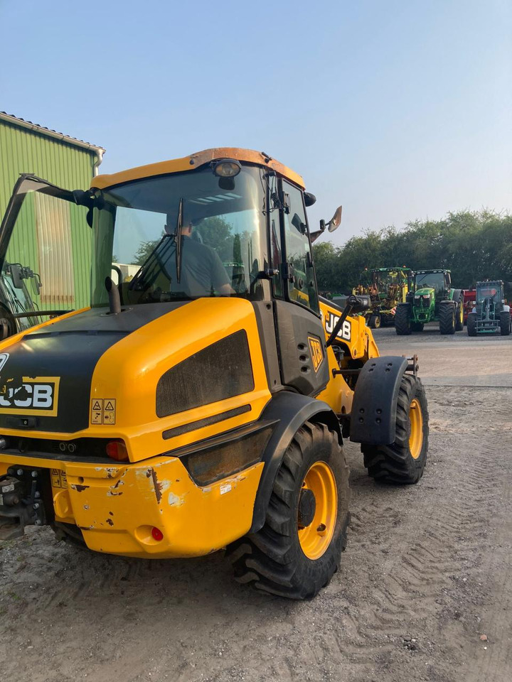 JCB TM 220 - Teleskopický nakladač: obrázok 2 JCB TM 220 - Teleskopický nakladač: obrázok 2