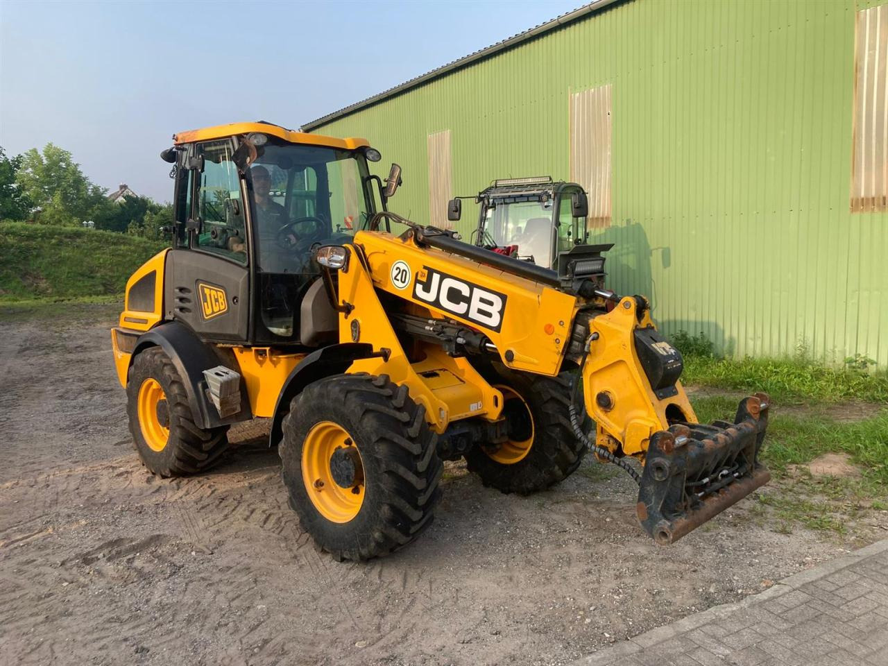 JCB TM 220 - Teleskopický nakladač: obrázok 1 JCB TM 220 - Teleskopický nakladač: obrázok 1