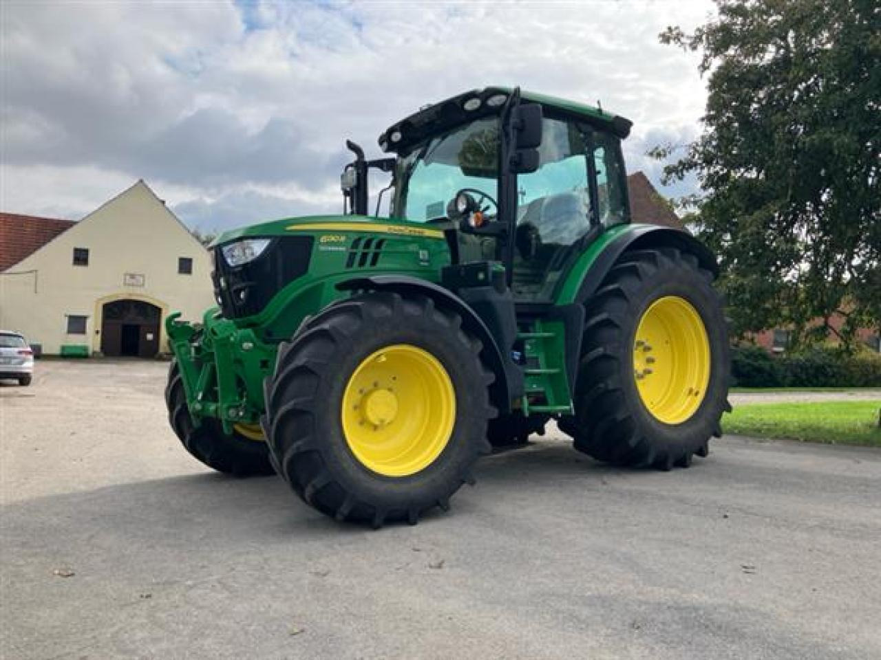 Traktor John Deere 6130R: obrázok 15 Traktor John Deere 6130R: obrázok 15