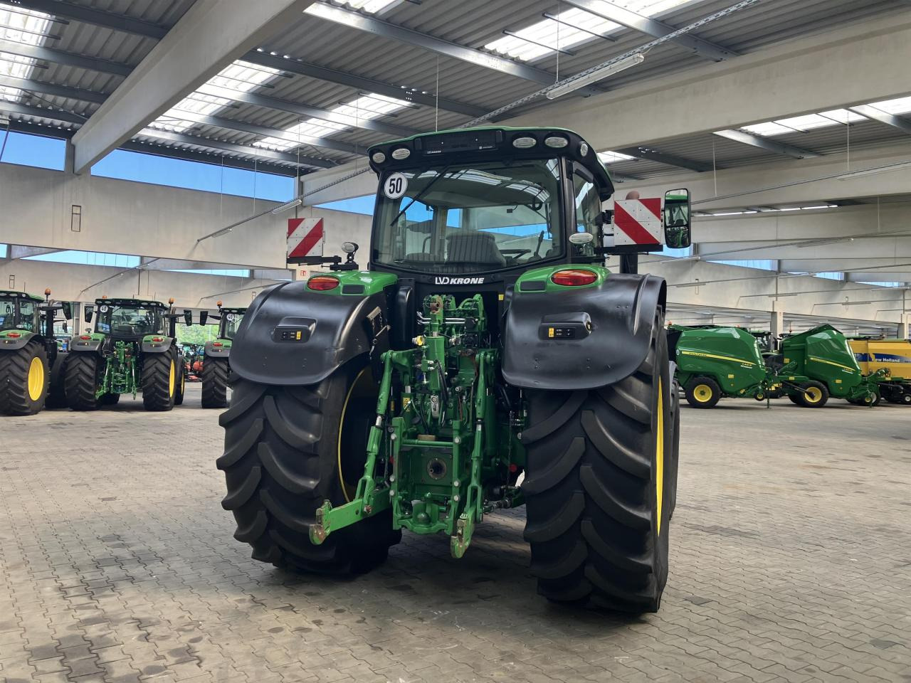 John Deere 6215R - Traktor: obrázok 3 John Deere 6215R - Traktor: obrázok 3