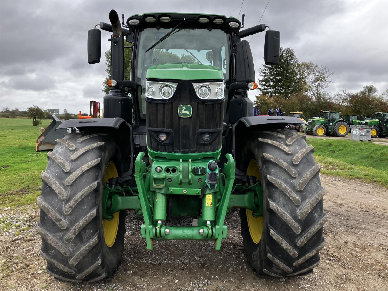 John Deere 6230R - Traktor: obrázok 3 John Deere 6230R - Traktor: obrázok 3