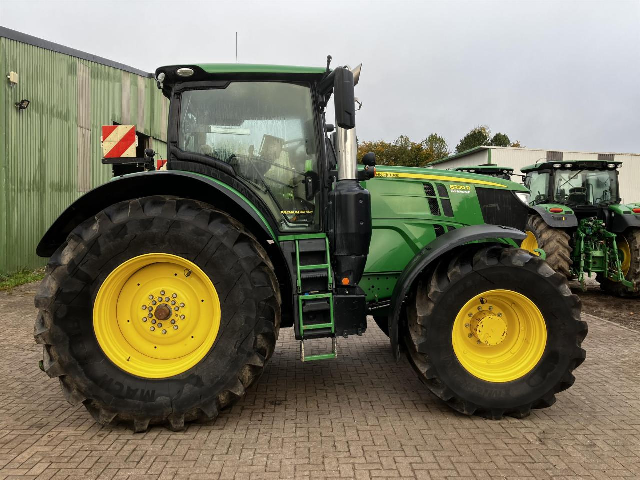John Deere 6230R - Traktor: obrázok 2 John Deere 6230R - Traktor: obrázok 2