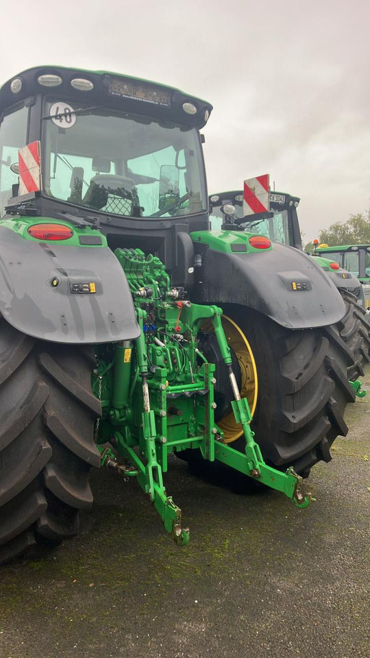 John Deere 6230R - Traktor: obrázok 4 John Deere 6230R - Traktor: obrázok 4