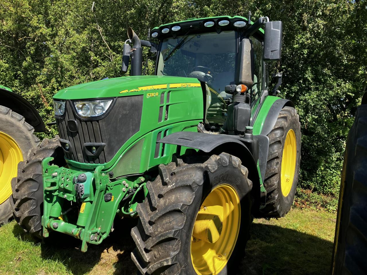 John Deere 6230R - Traktor: obrázok 1 John Deere 6230R - Traktor: obrázok 1