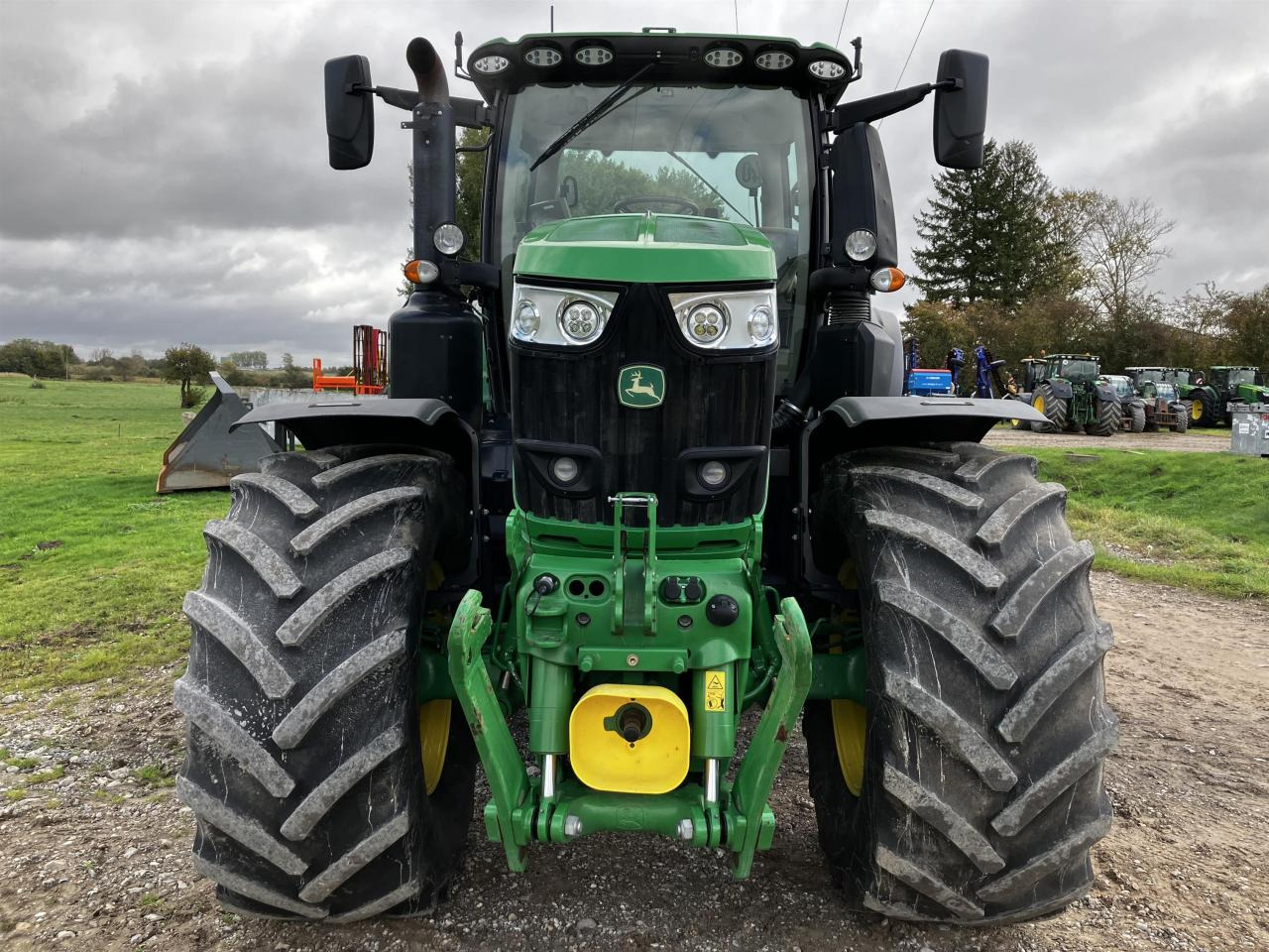 John Deere 6250R - Traktor: obrázok 3 John Deere 6250R - Traktor: obrázok 3