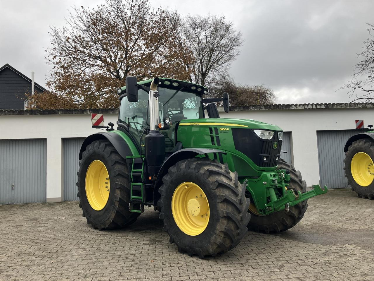 John Deere 6250R - Traktor: obrázok 1 John Deere 6250R - Traktor: obrázok 1