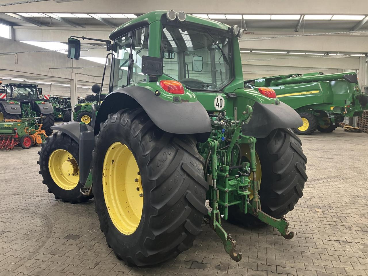 John Deere 6830 Premium - Traktor: obrázok 4 John Deere 6830 Premium - Traktor: obrázok 4