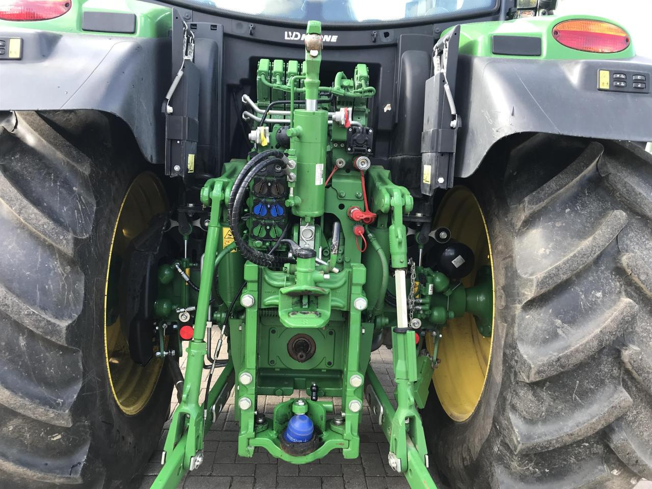 Traktor John Deere 6R 140: obrázok 6
