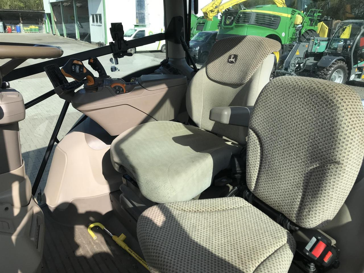 Traktor John Deere 6R 140: obrázok 7