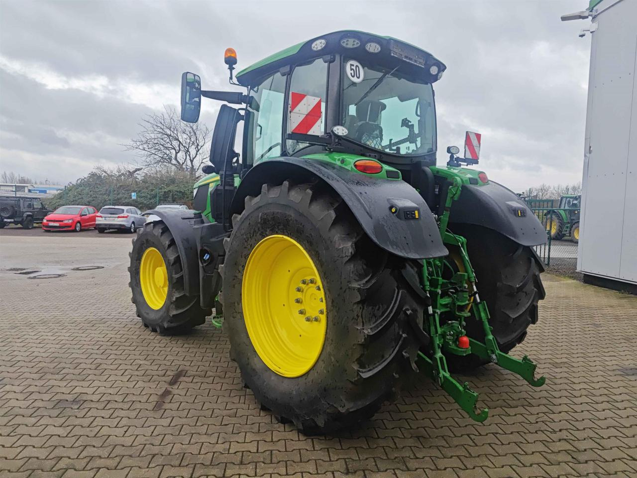 John Deere 6R 250 - Traktor: obrázok 5 John Deere 6R 250 - Traktor: obrázok 5