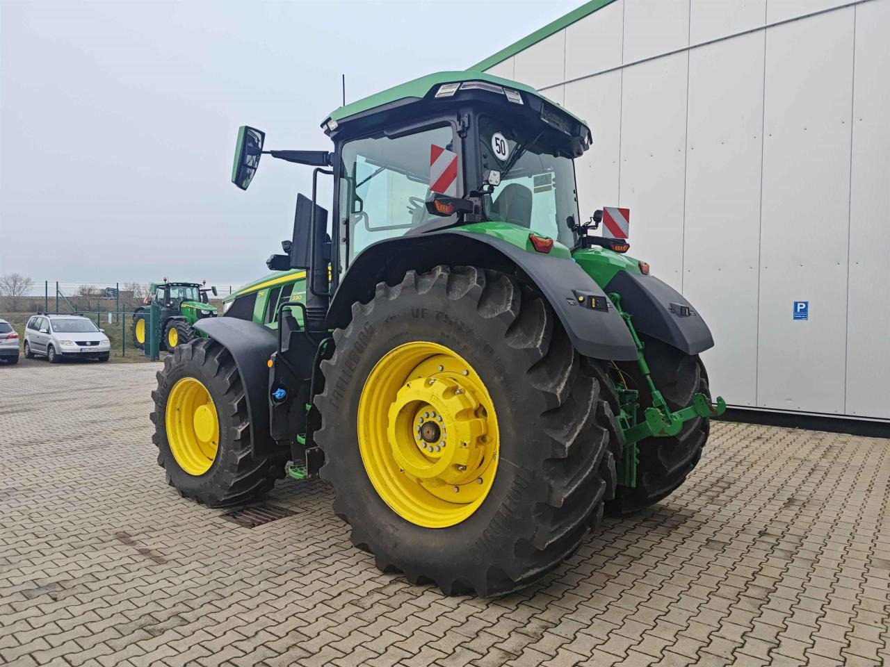 John Deere 7R 330 - Traktor: obrázok 5 John Deere 7R 330 - Traktor: obrázok 5