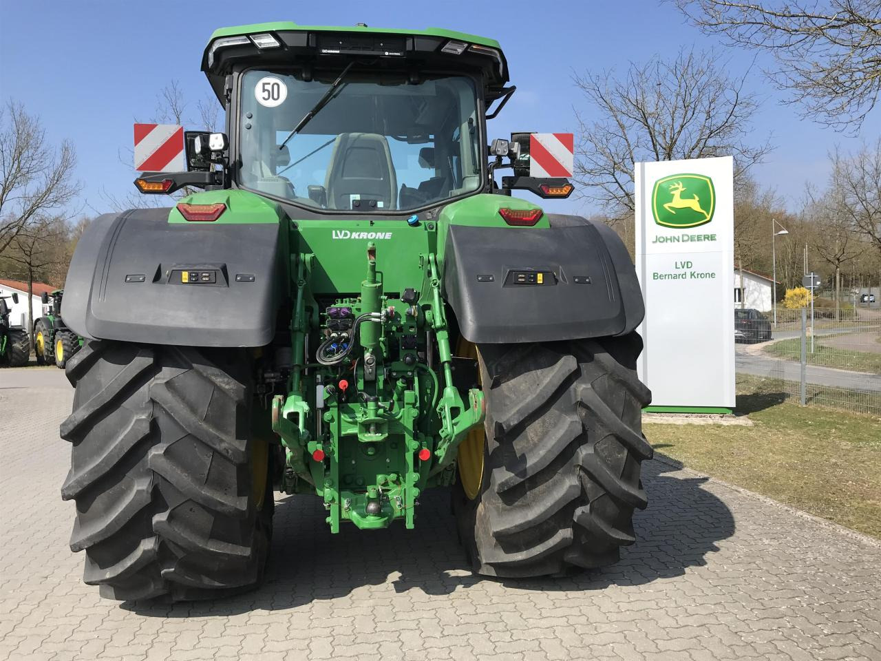 John Deere 7R 330 - Traktor: obrázok 5 John Deere 7R 330 - Traktor: obrázok 5