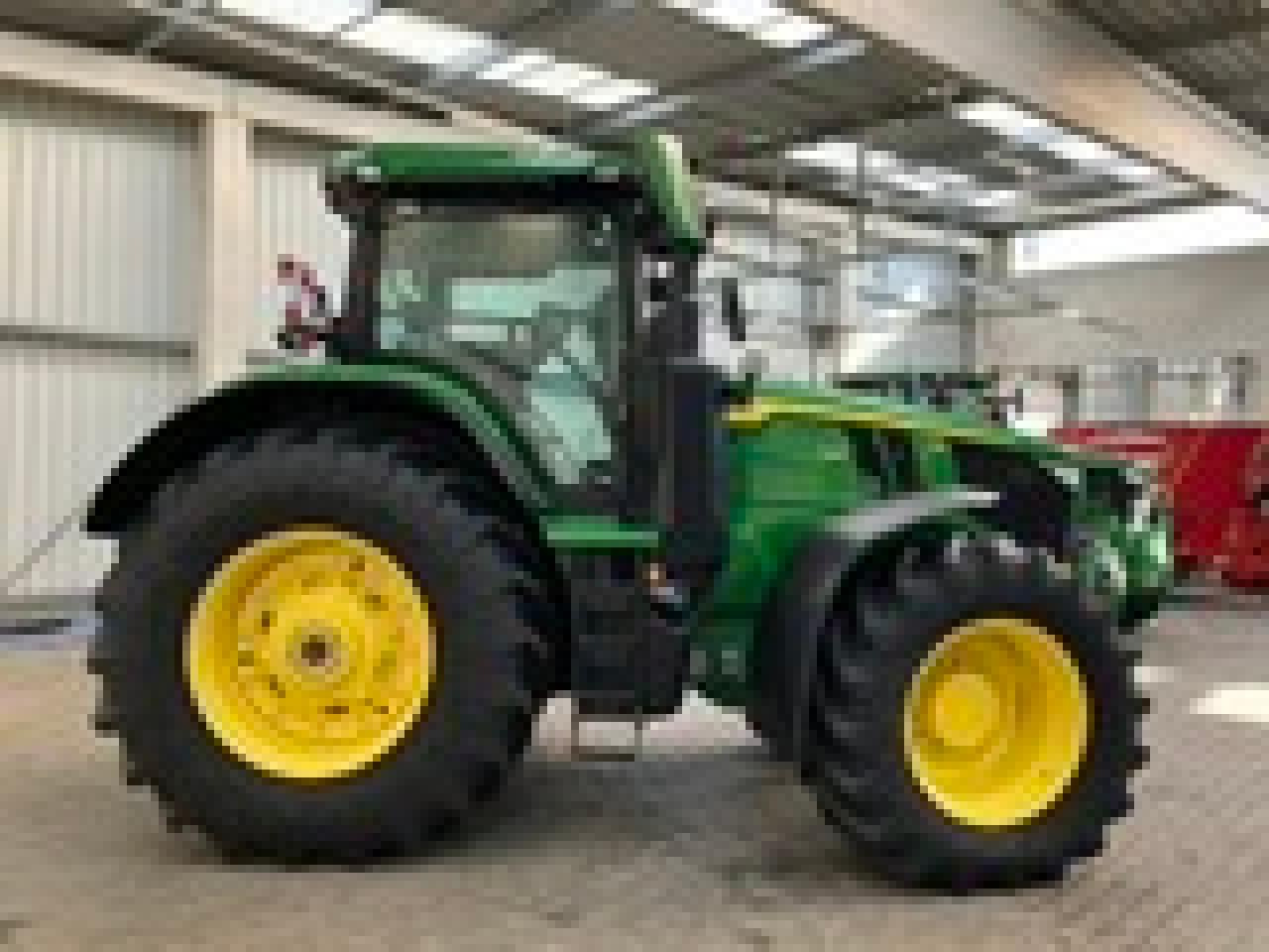 John Deere 7R 330 - Traktor: obrázok 1 John Deere 7R 330 - Traktor: obrázok 1