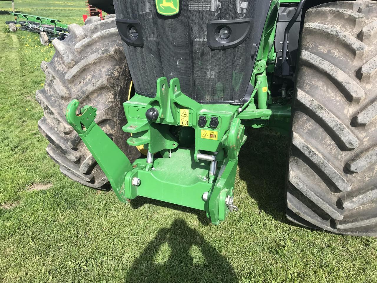 John Deere 7R 350 - Traktor: obrázok 4 John Deere 7R 350 - Traktor: obrázok 4