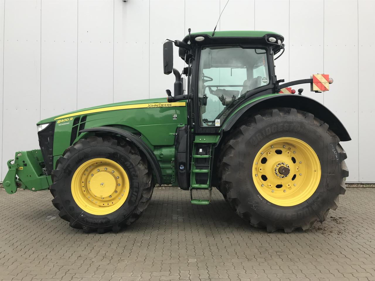 John Deere 8400R - Traktor: obrázok 1 John Deere 8400R - Traktor: obrázok 1