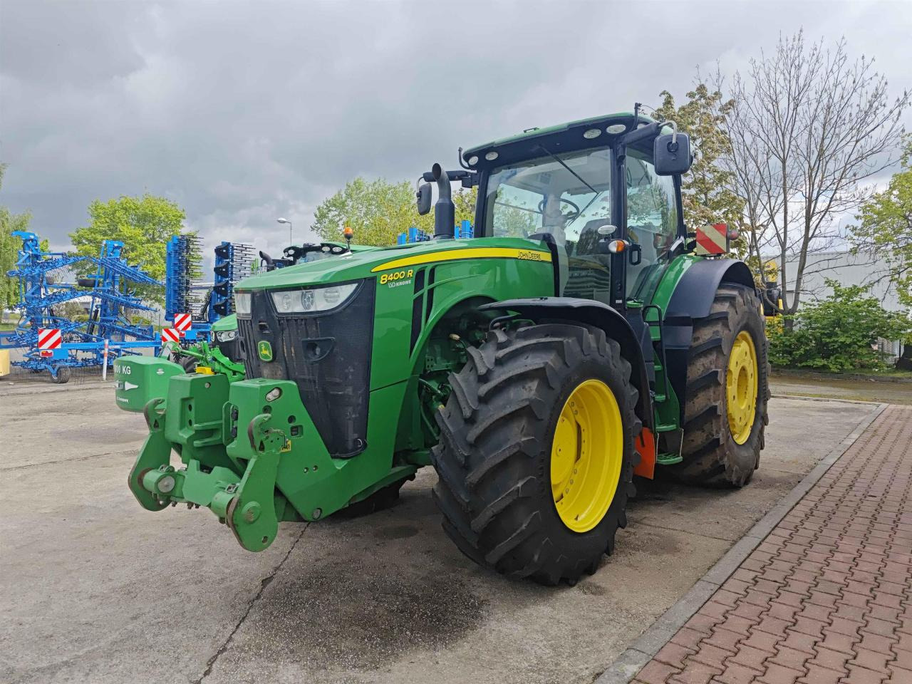 John Deere 8400R - Traktor: obrázok 2 John Deere 8400R - Traktor: obrázok 2