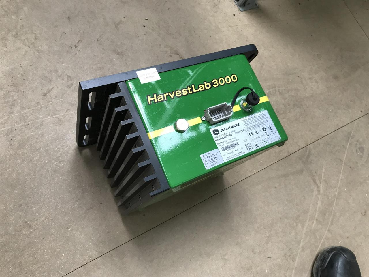 John Deere HarvestLab 3000 - Navigačný systém pre Poľnohospodárske stroje: obrázok 2 John Deere HarvestLab 3000 - Navigačný systém pre Poľnohospodárske stroje: obrázok 2