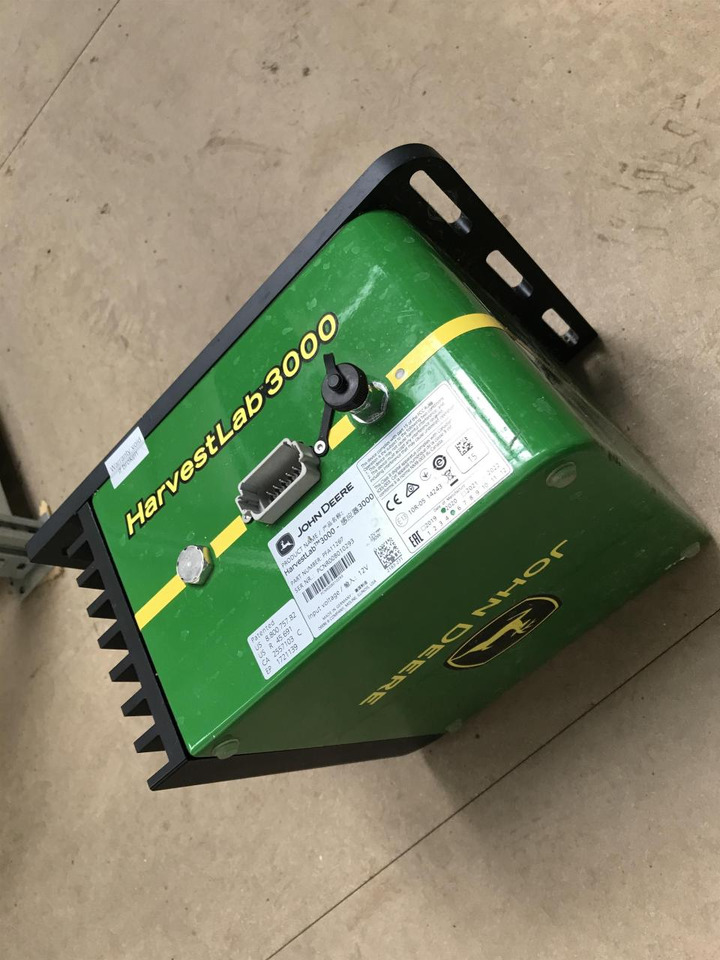 John Deere HarvestLab 3000 - Navigačný systém pre Poľnohospodárske stroje: obrázok 1 John Deere HarvestLab 3000 - Navigačný systém pre Poľnohospodárske stroje: obrázok 1