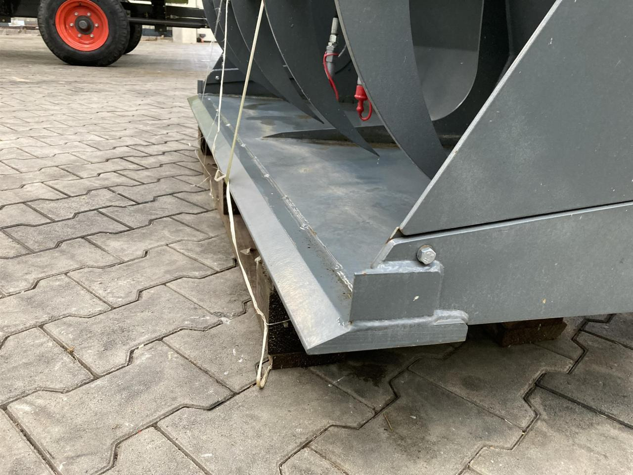 Kramer 1600 mm Silagebeißschaufel - Predný nakladač na traktor: obrázok 3 Kramer 1600 mm Silagebeißschaufel - Predný nakladač na traktor: obrázok 3