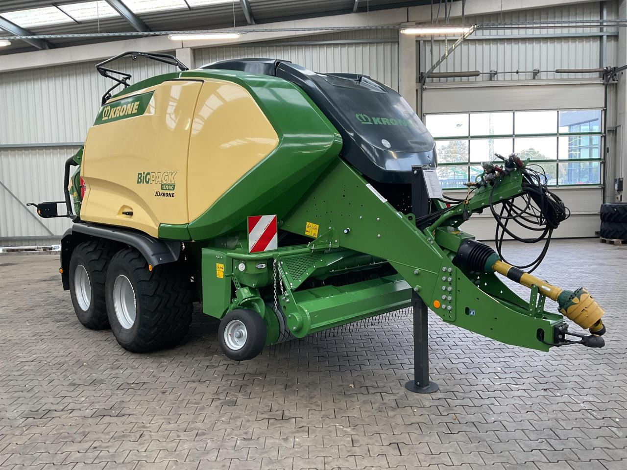 Krone Big Pack 1270 VC - Lis na hranaté balíky: obrázok 2 Krone Big Pack 1270 VC - Lis na hranaté balíky: obrázok 2