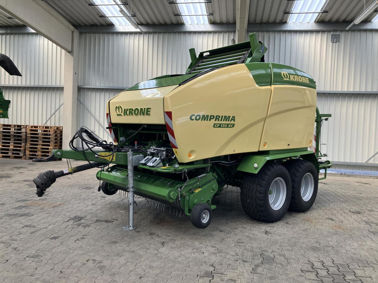 Krone CF 155 XC Comprima - Lis na okrúhle balíky: obrázok 2 Krone CF 155 XC Comprima - Lis na okrúhle balíky: obrázok 2