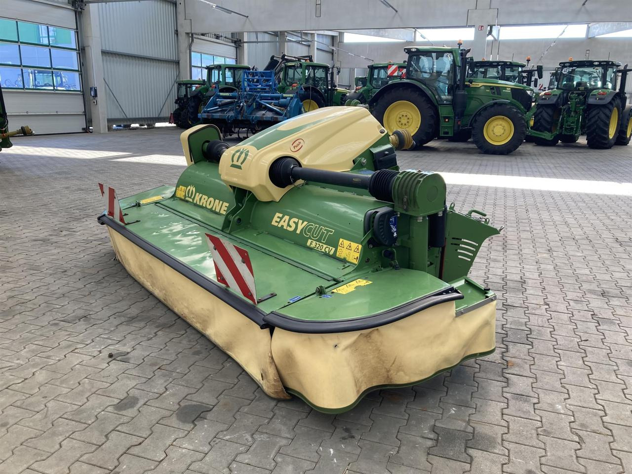 Krone EC F 320 CV - Kat. 2 - Kosačka: obrázok 3 Krone EC F 320 CV - Kat. 2 - Kosačka: obrázok 3