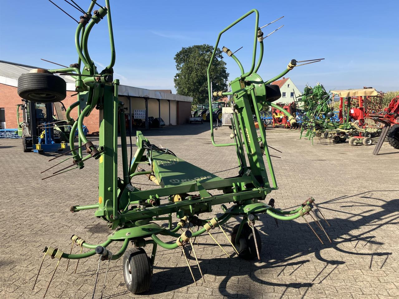 Krone KW 5.52/4x7 - Obracač sena: obrázok 3 Krone KW 5.52/4x7 - Obracač sena: obrázok 3