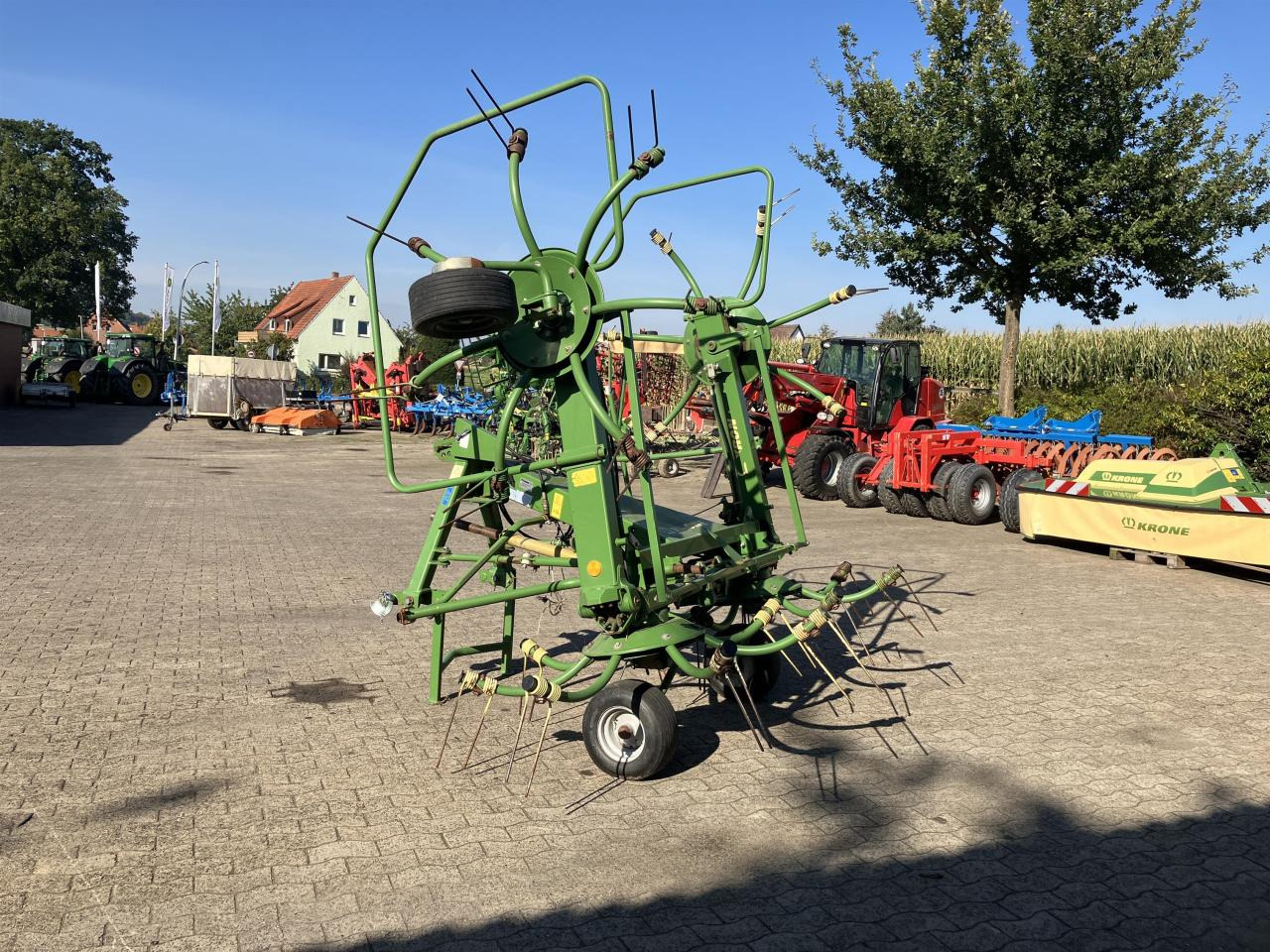 Krone KW 5.52/4x7 - Obracač sena: obrázok 2 Krone KW 5.52/4x7 - Obracač sena: obrázok 2