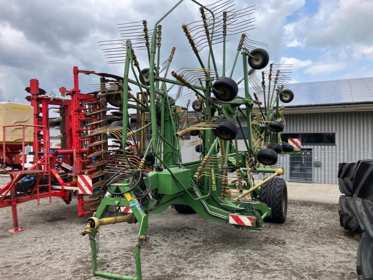 Krone SWADRO 1400 - Obracač sena: obrázok 2 Krone SWADRO 1400 - Obracač sena: obrázok 2