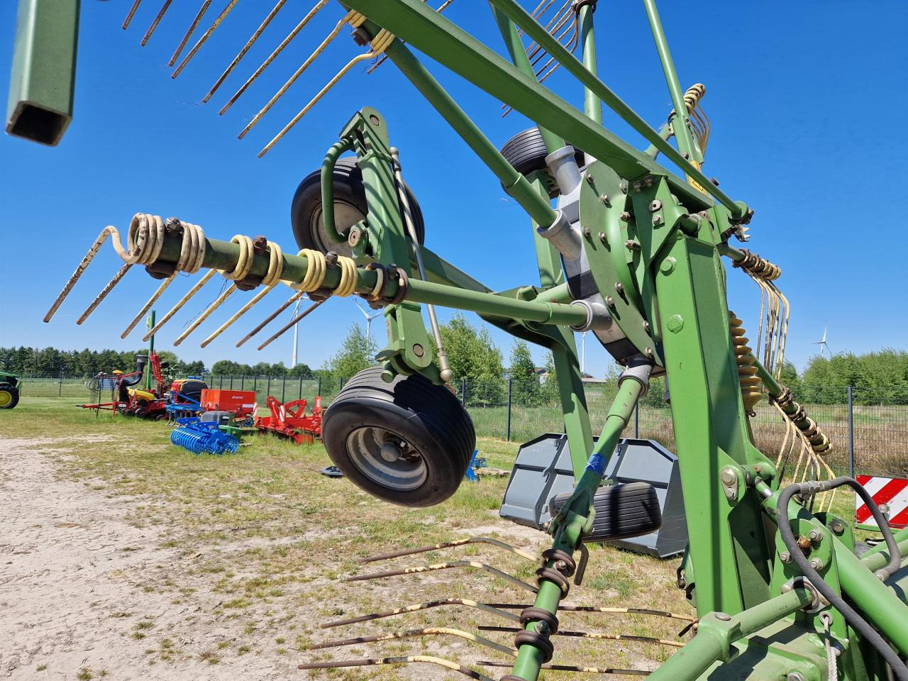 Krone Swadro 807 - Obracač sena: obrázok 4 Krone Swadro 807 - Obracač sena: obrázok 4