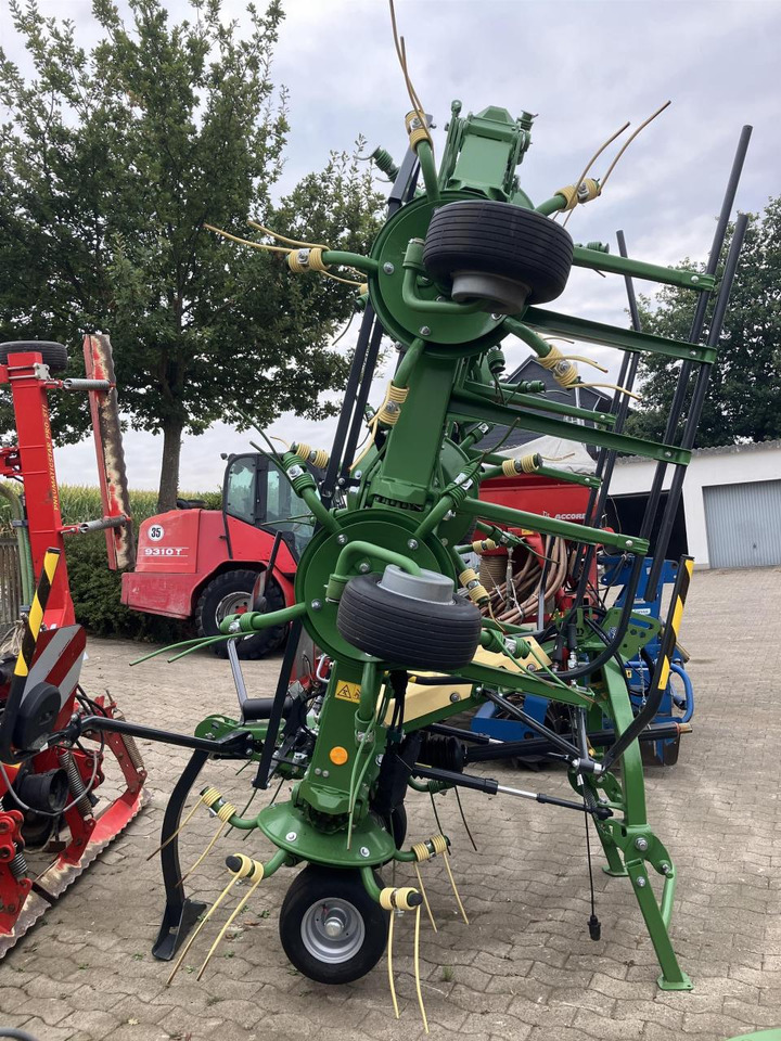 Krone Vendro 1020 - Obracač sena: obrázok 3 Krone Vendro 1020 - Obracač sena: obrázok 3