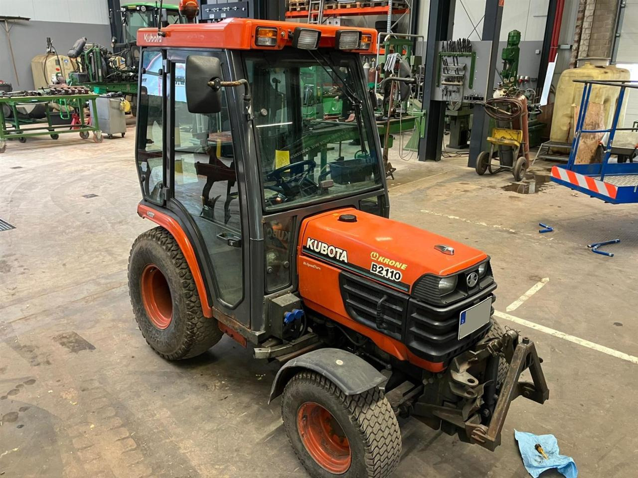Kubota B2110 - Komunálny traktor: obrázok 1 Kubota B2110 - Komunálny traktor: obrázok 1