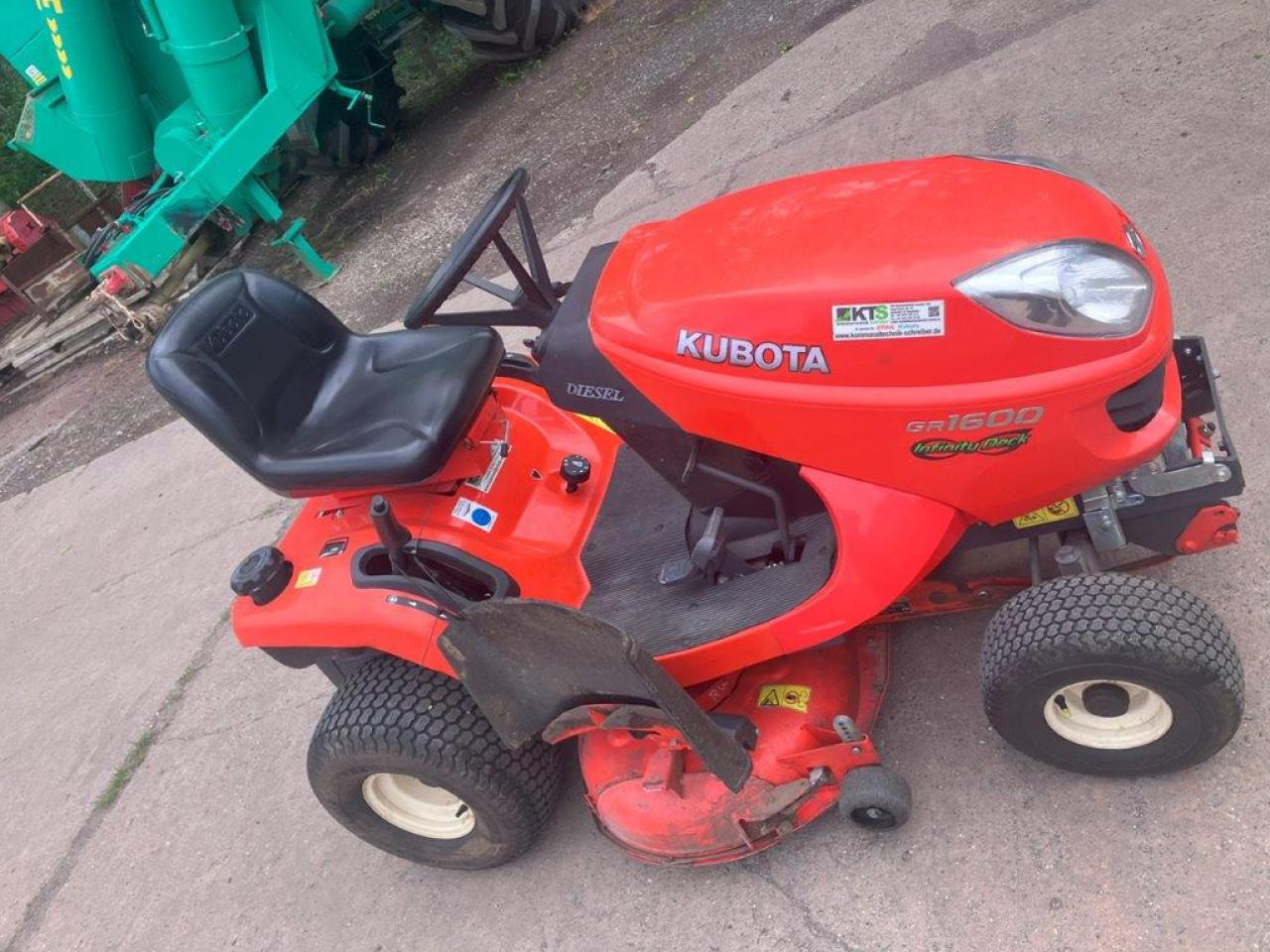 Kubota GR1600-ID-II - Záhradná kosačka: obrázok 2 Kubota GR1600-ID-II - Záhradná kosačka: obrázok 2