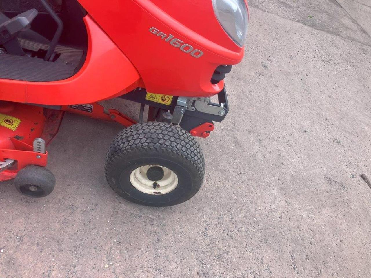 Kubota GR1600-ID-II - Záhradná kosačka: obrázok 4 Kubota GR1600-ID-II - Záhradná kosačka: obrázok 4