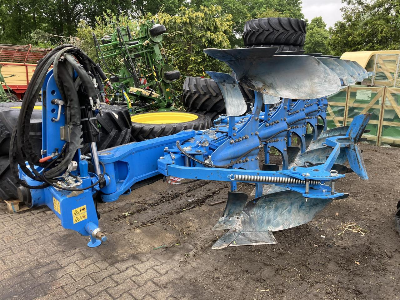 Lemken Juwel 8 M V OF U 5 L100 - Pluh: obrázok 1 Lemken Juwel 8 M V OF U 5 L100 - Pluh: obrázok 1
