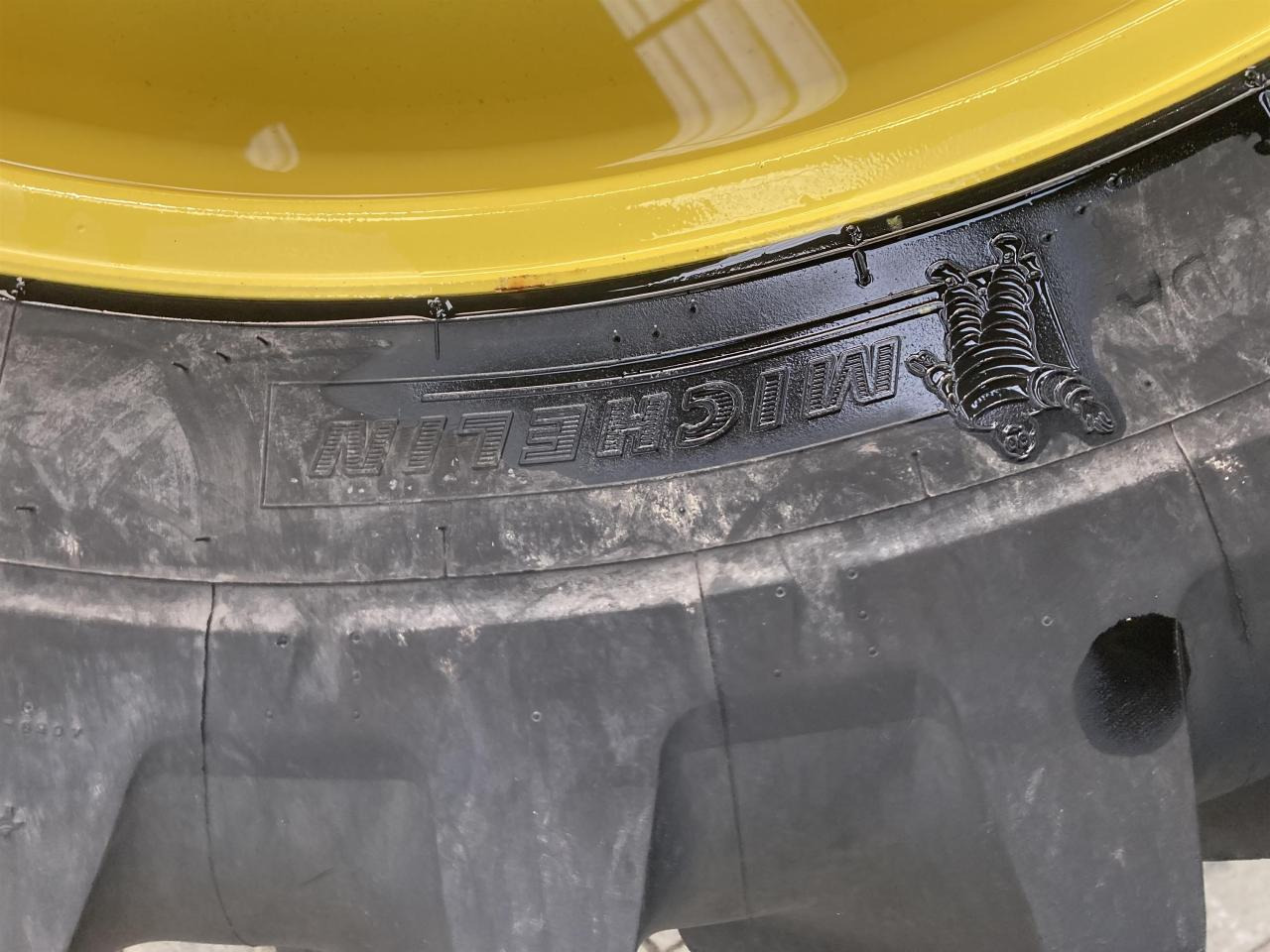 Michelin 320/85R38 - Pneumatika pre Poľnohospodárske stroje: obrázok 4 Michelin 320/85R38 - Pneumatika pre Poľnohospodárske stroje: obrázok 4