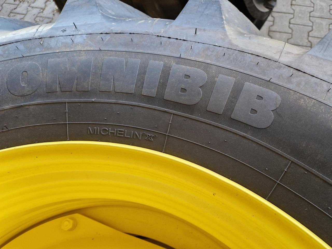 Michelin 480/70R38 - Pneumatika pre Poľnohospodárske stroje: obrázok 4 Michelin 480/70R38 - Pneumatika pre Poľnohospodárske stroje: obrázok 4