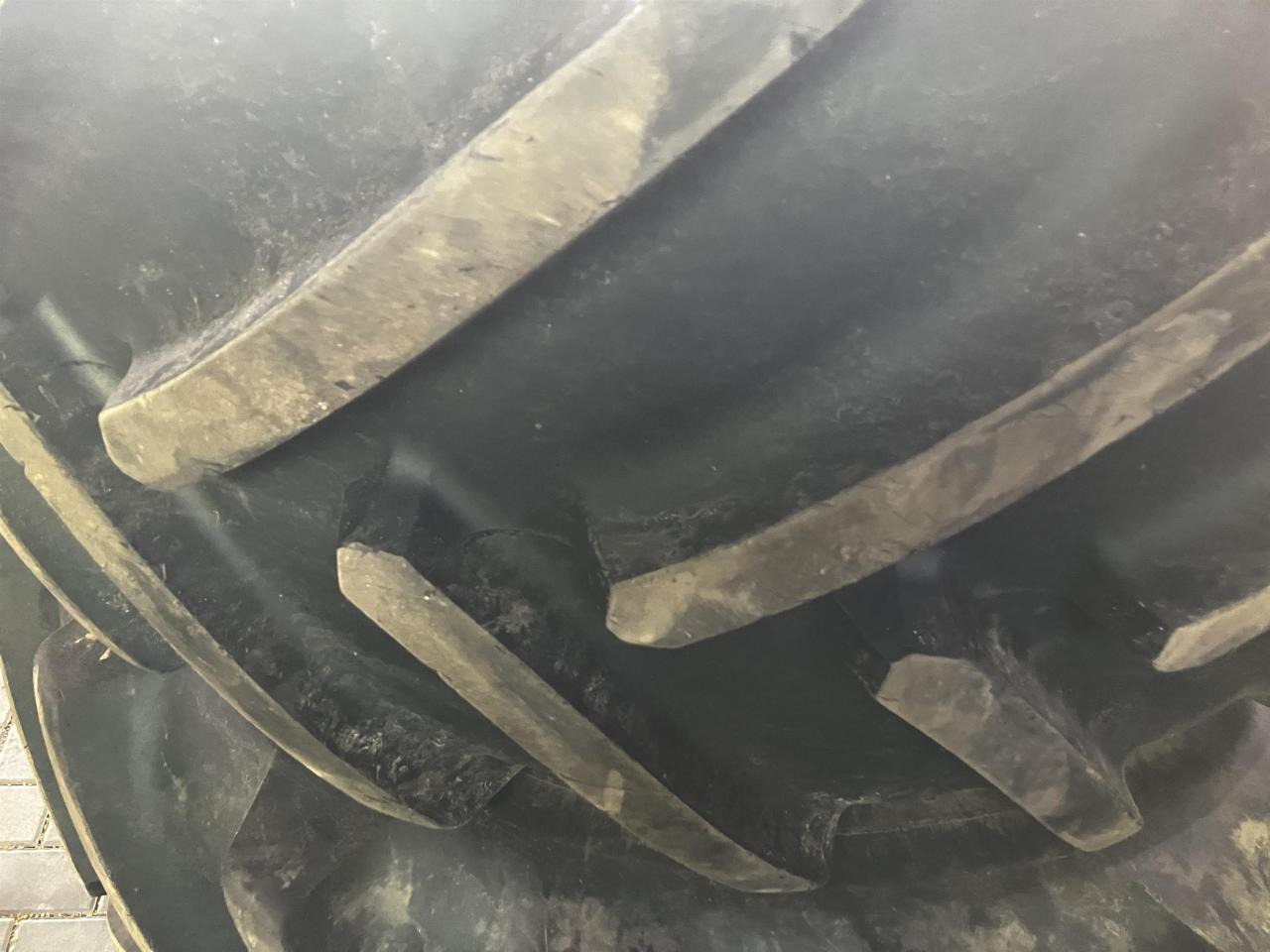 Michelin 600/70R30 - Pneumatika pre Poľnohospodárske stroje: obrázok 4 Michelin 600/70R30 - Pneumatika pre Poľnohospodárske stroje: obrázok 4