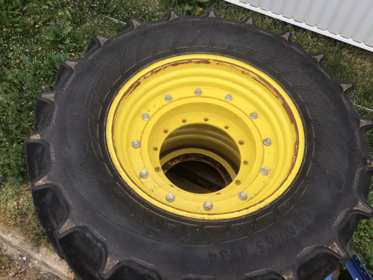 Mitas 680/80R42 - Pneumatika pre Poľnohospodárske stroje: obrázok 1 Mitas 680/80R42 - Pneumatika pre Poľnohospodárske stroje: obrázok 1